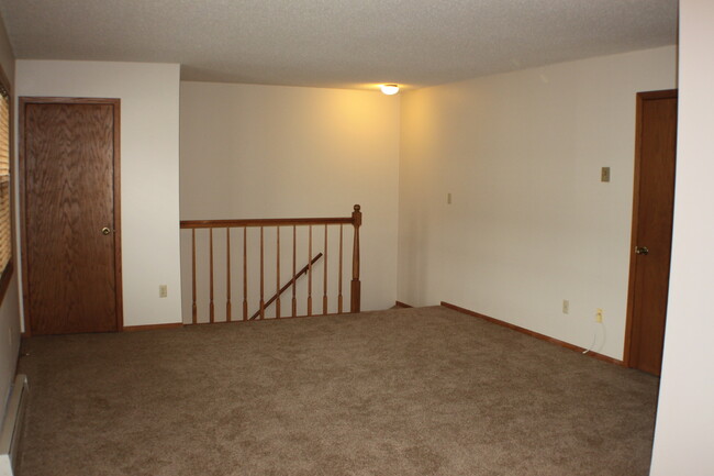 Building Photo - Condo near downtown.. Just remodeled!