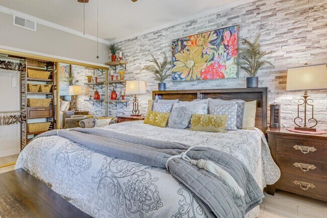 Building Photo - 474 Evergreen Ash