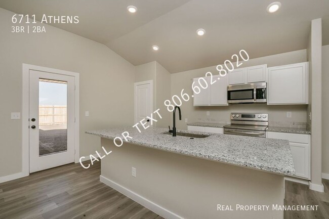 Primary Photo - 6711 Athens-