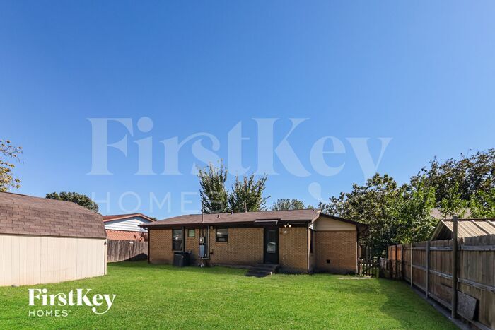 Building Photo - 1421 Belmont St