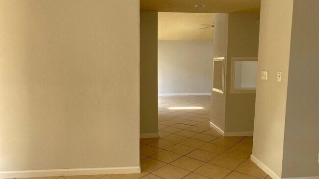 Building Photo - 11231 Glenforest Dr