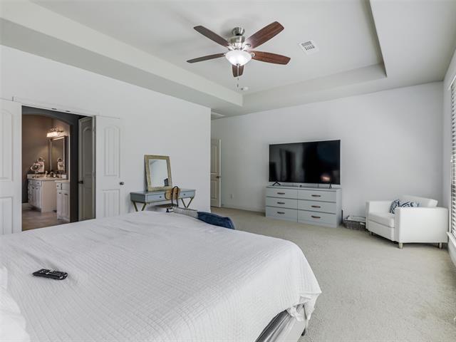 Building Photo - 708 Sandbox Dr