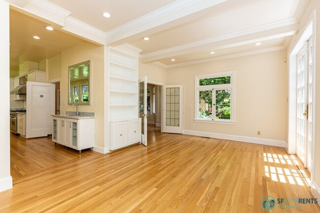 Building Photo - Pacific Heights: Remodeled Single Family H...