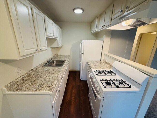 Building Photo - 3624 Terry Ln
