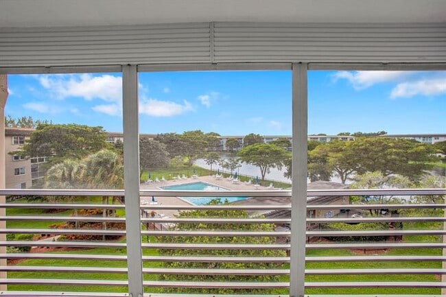 Building Photo - 1702 Andros Isle