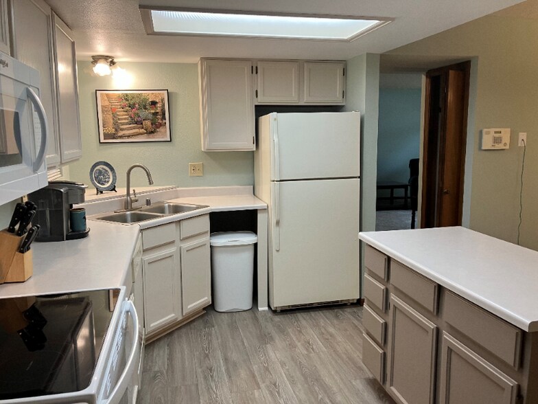 Building Photo - 6946 Gayle Lyn Ln