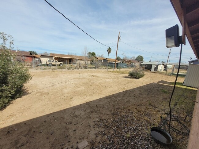 Building Photo - Newly remodeled 3 bedroom, 2 full bath home on large fenced lot.