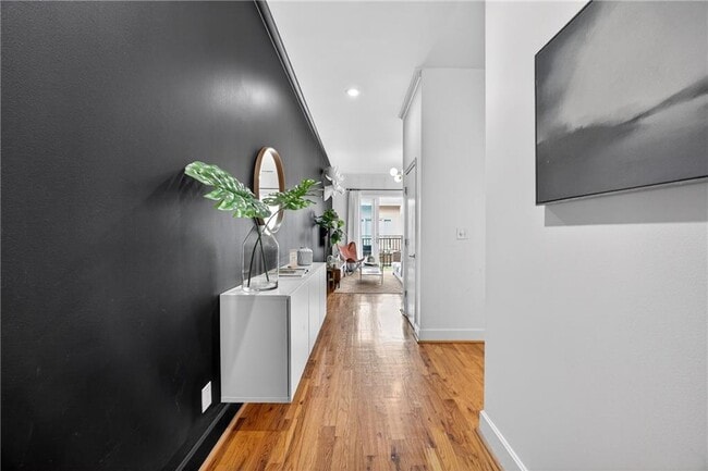 Building Photo - 384 Ralph McGill Blvd NE