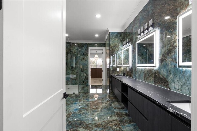 Building Photo - 409 Thunder Rd