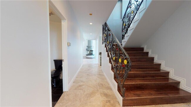 Building Photo - 22500 N Summit Ridge Cir
