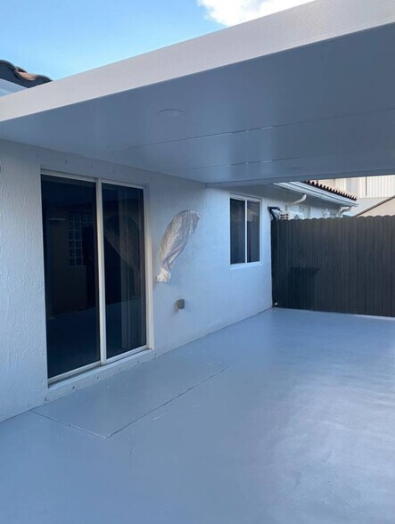 Building Photo - 9149 SW 157th Ct