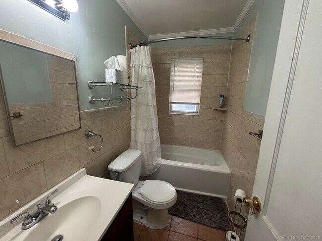 Building Photo - 52 Taylor Ave
