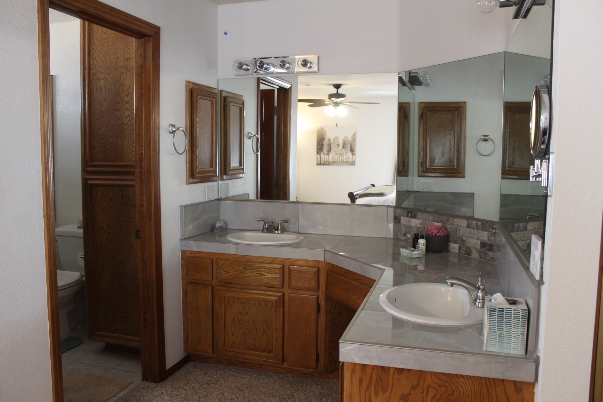 Master Bath - 16362 Kamana Rd