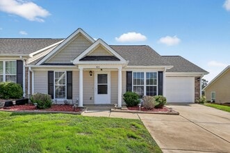 Building Photo - 203 Bobwhite Dr