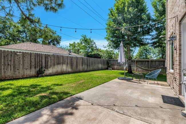 Building Photo - 1267 Sopris Dr