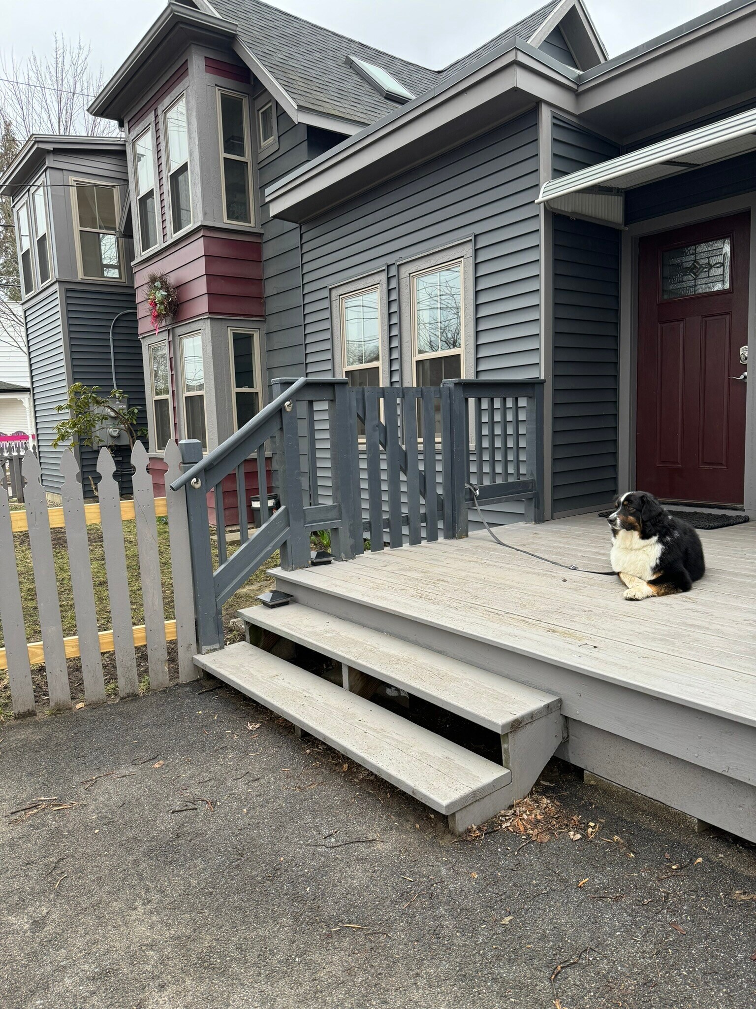 Building Photo - 44 Luck St