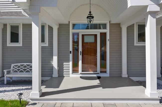 Building Photo - 38 Pebble Beach Rd