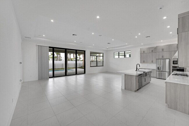 Building Photo - 9520 St Germain Dr