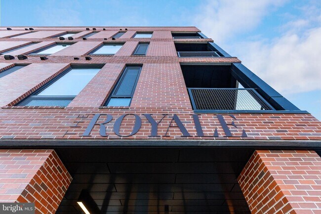 Building Photo - 6910 Ridge Ave