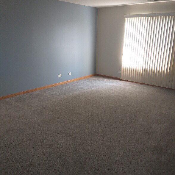 Building Photo - 277 W Biros Ln