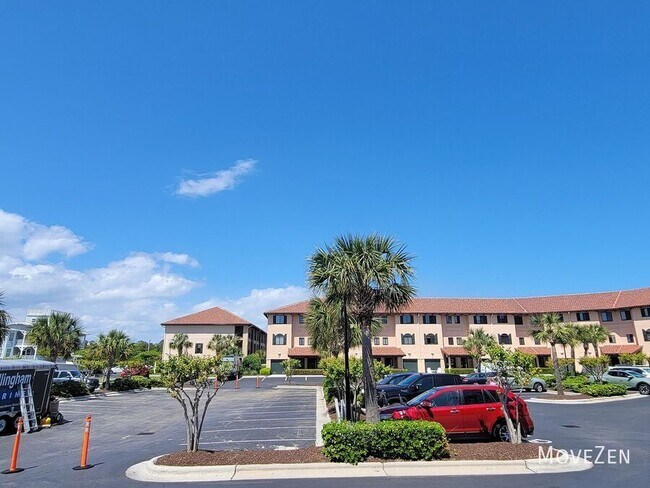 Building Photo - 111 Spencer Farlow Dr-