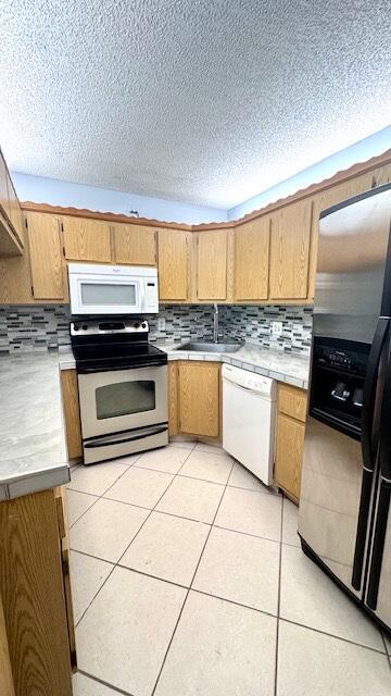 Building Photo - 3664 Alder Dr