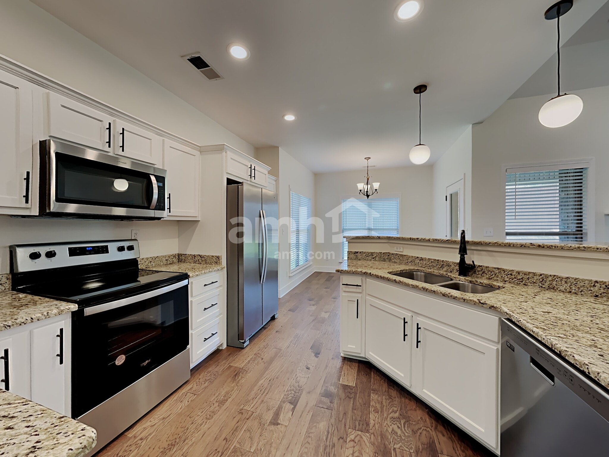 Building Photo - 160 Shady Ln Cove