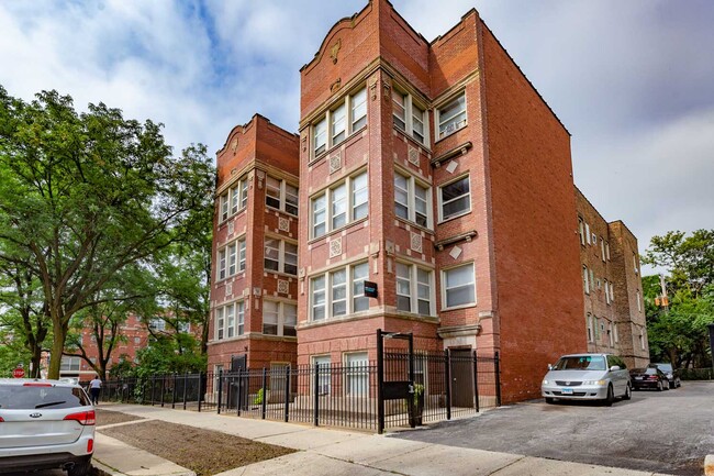 Building Exterior - Harper Court