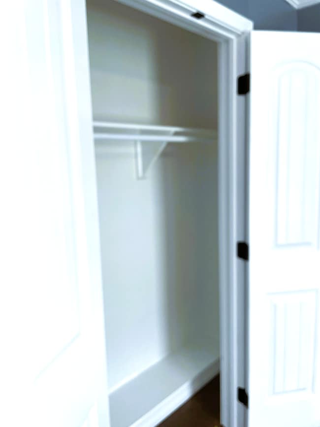 Building Photo - 713 Overlook Dr