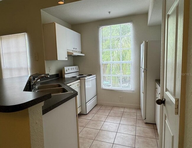 Building Photo - 6424 Raleigh St