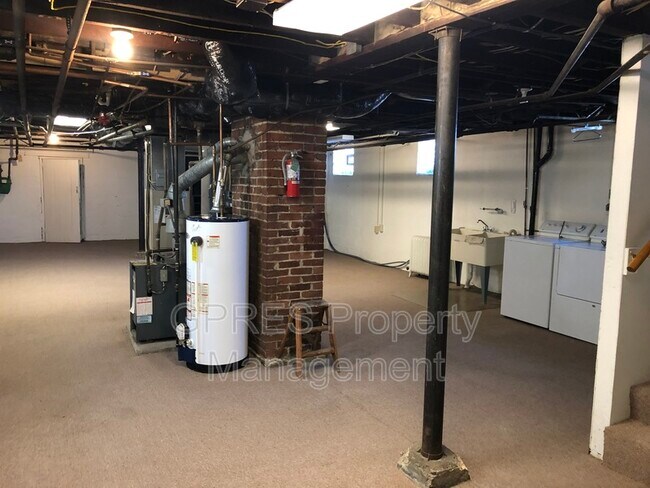 Building Photo - 357 Washington Ave