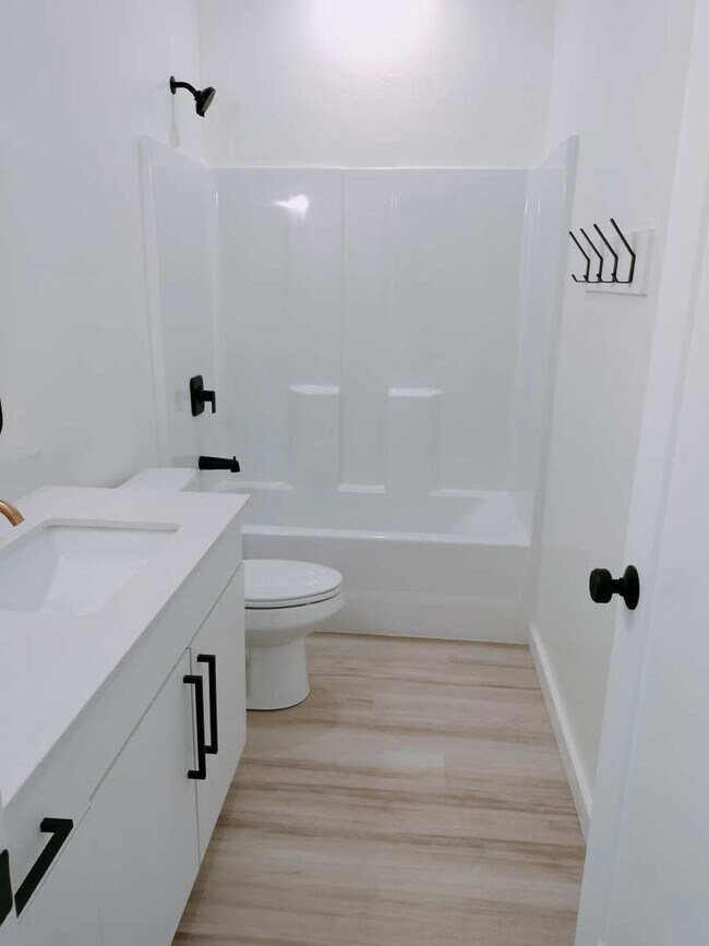 Building Photo - 2 Bed 2 Bath Condo in Teton River Lofts