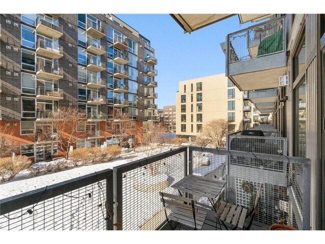 Building Photo - 720 N 4th St