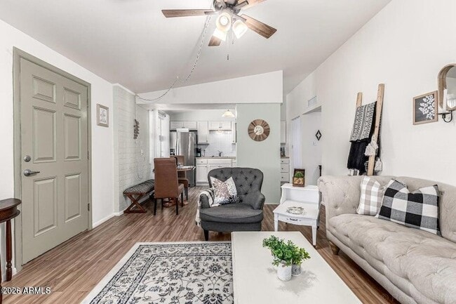 Building Photo - 10362 W Oakmont Dr