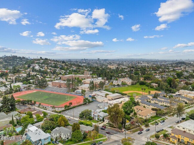 Building Photo - 3136 Griffith Park Blvd