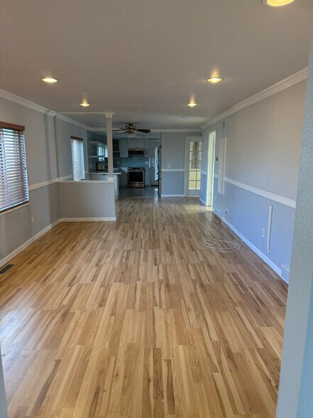 Building Photo - 6204 S Prince St