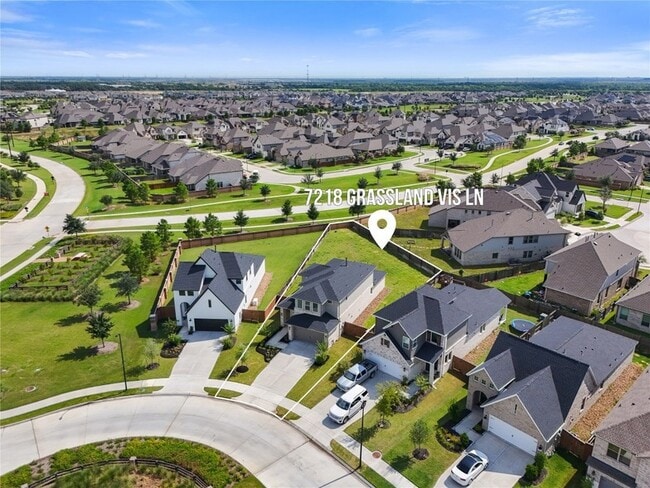 Building Photo - 7218 Grassland Vis Ln
