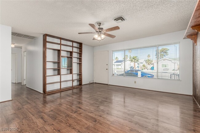 Building Photo - 5255 Stampa Ave