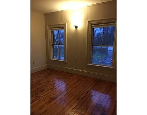 Building Photo - 39 Pleasant St