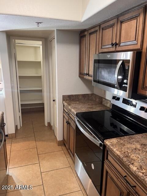 Building Photo - 7777 E Main St