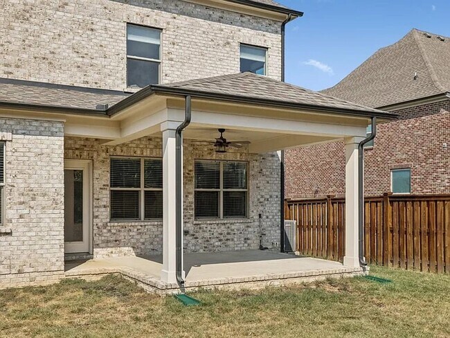 Building Photo - Fabulous 5BR Home in Thompsons Station