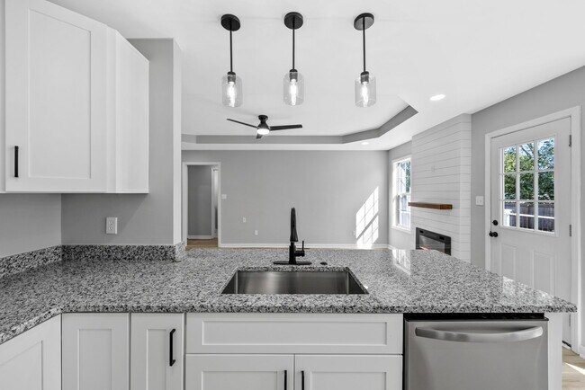 Building Photo - 8635 Kingman Ct