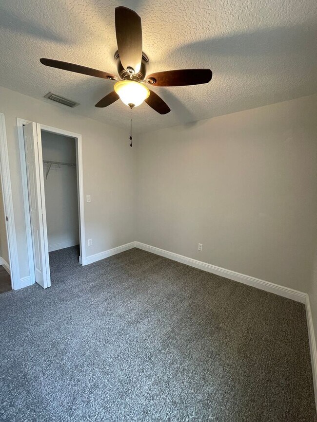 Building Photo - 528 Citrus Ave