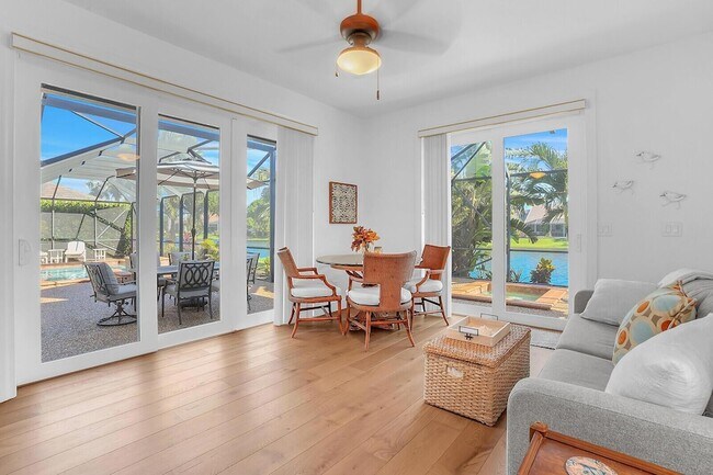 Building Photo - 8951 SE Marina Bay Dr