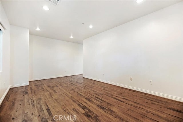 Building Photo - 637 N Fairview St