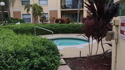 Building Photo - 9999 Summerbreeze Dr