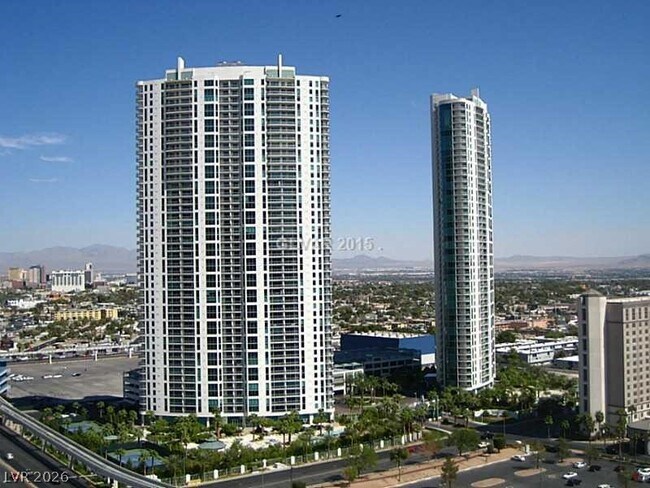 Building Photo - 322 Karen Ave