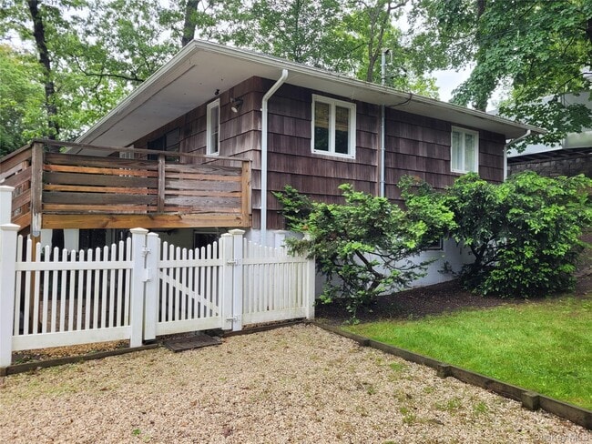 Building Photo - 31 Apricot Rd