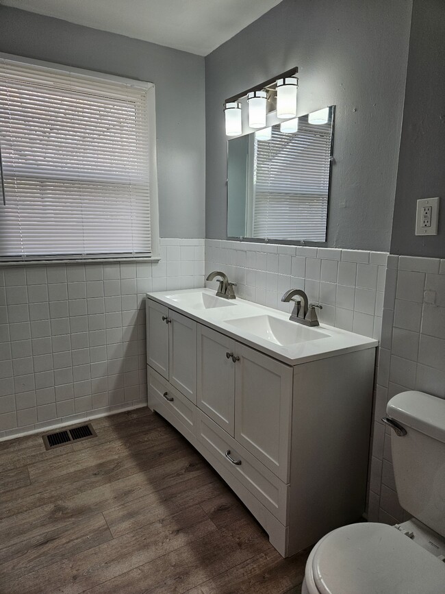 Building Photo - 317 Melvin Jones Dr