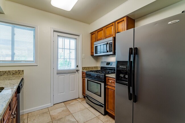 Building Photo - Lovely and Updated 4 Bedroom 2 Bath Cape C...